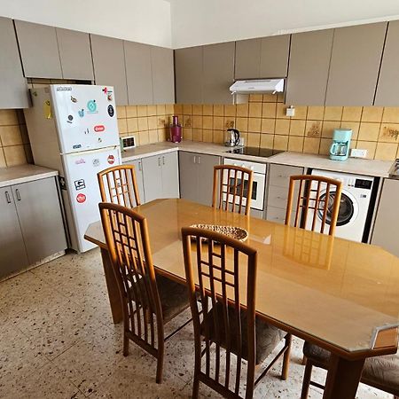 Family Nest In The Heart Of Limassol Villa Exterior foto